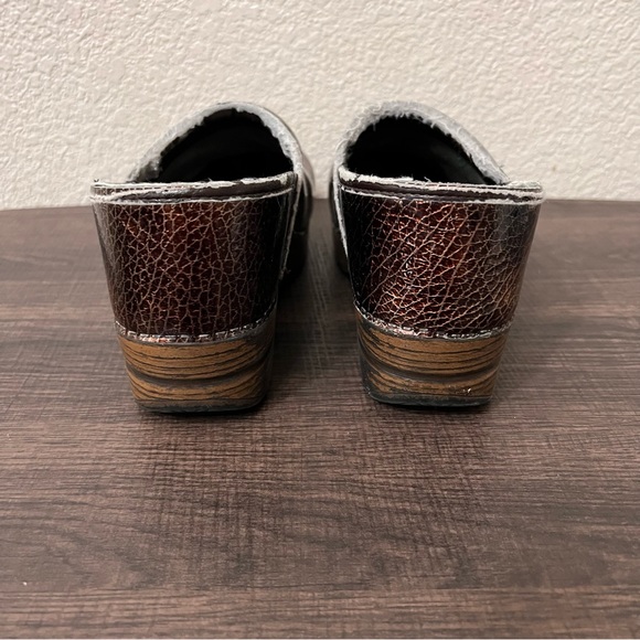 Dansko professional brown texture patent clogs size 38 - Picture 3 of 10